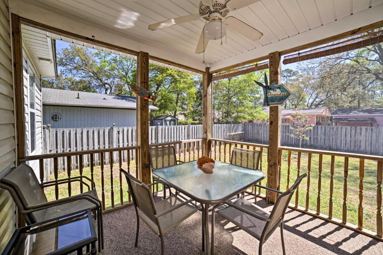 Oak Island Cottage - Walk To Beach And Intracoastal! Exterior photo