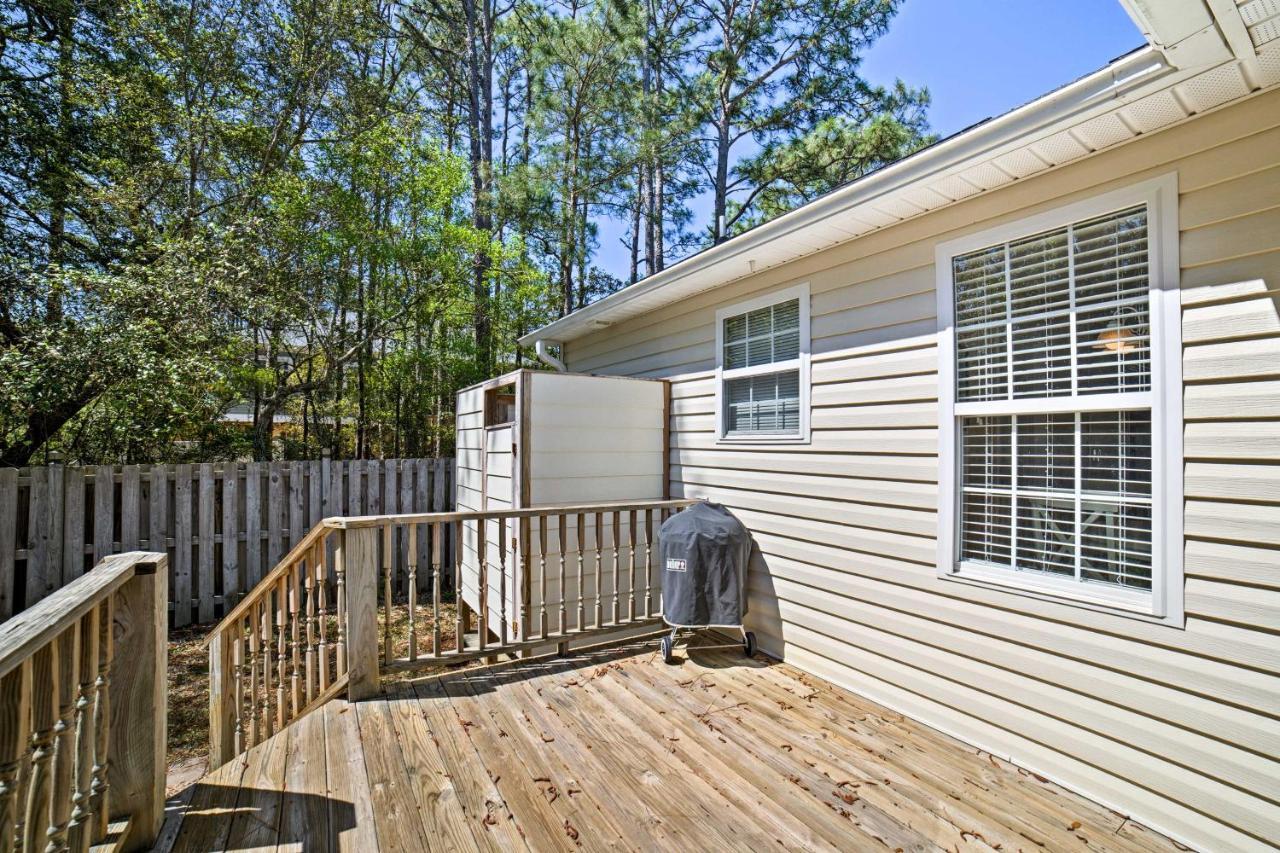 Oak Island Cottage - Walk To Beach And Intracoastal! Exterior photo