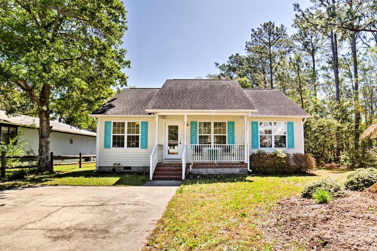 Oak Island Cottage - Walk To Beach And Intracoastal! Exterior photo